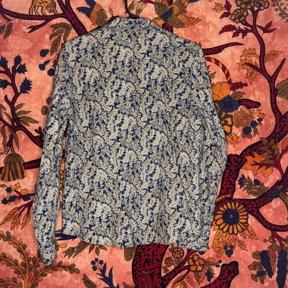 Navy & Tan Long-Sleeve Paisley Liz Claiborne Button-Up - Picture 2 of 4